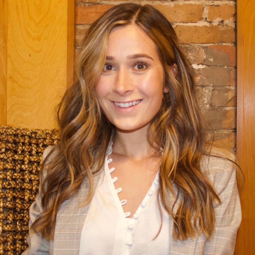 Meet your Posher, Monique